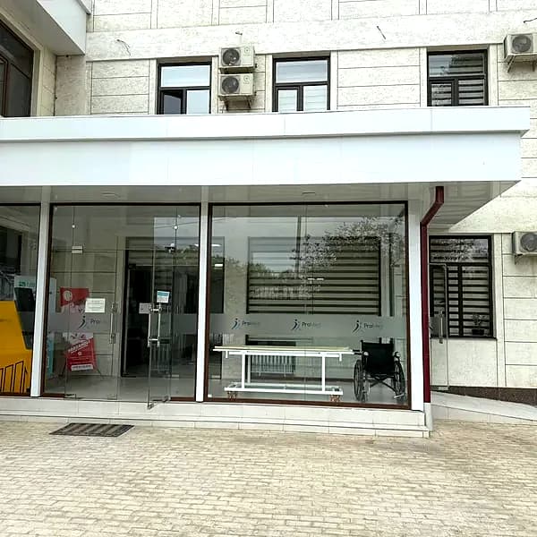Klinikaning kirish qismi